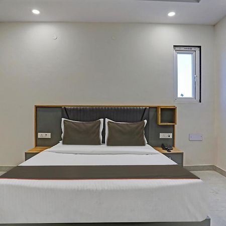 Hotel Townhouse Vip Grand Delhi Zewnętrze zdjęcie