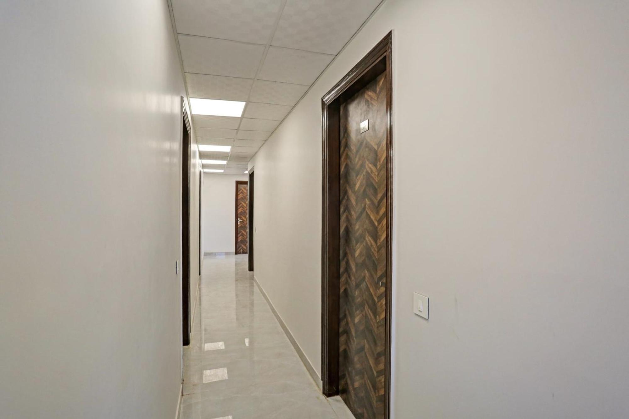 Hotel Townhouse Vip Grand Delhi Zewnętrze zdjęcie